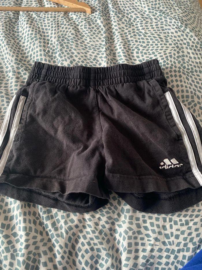 Short adidas - photo numéro 1