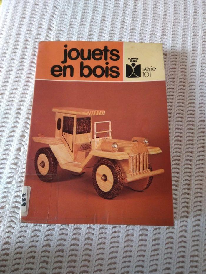 Livre fabrication jouet en bois - photo numéro 1