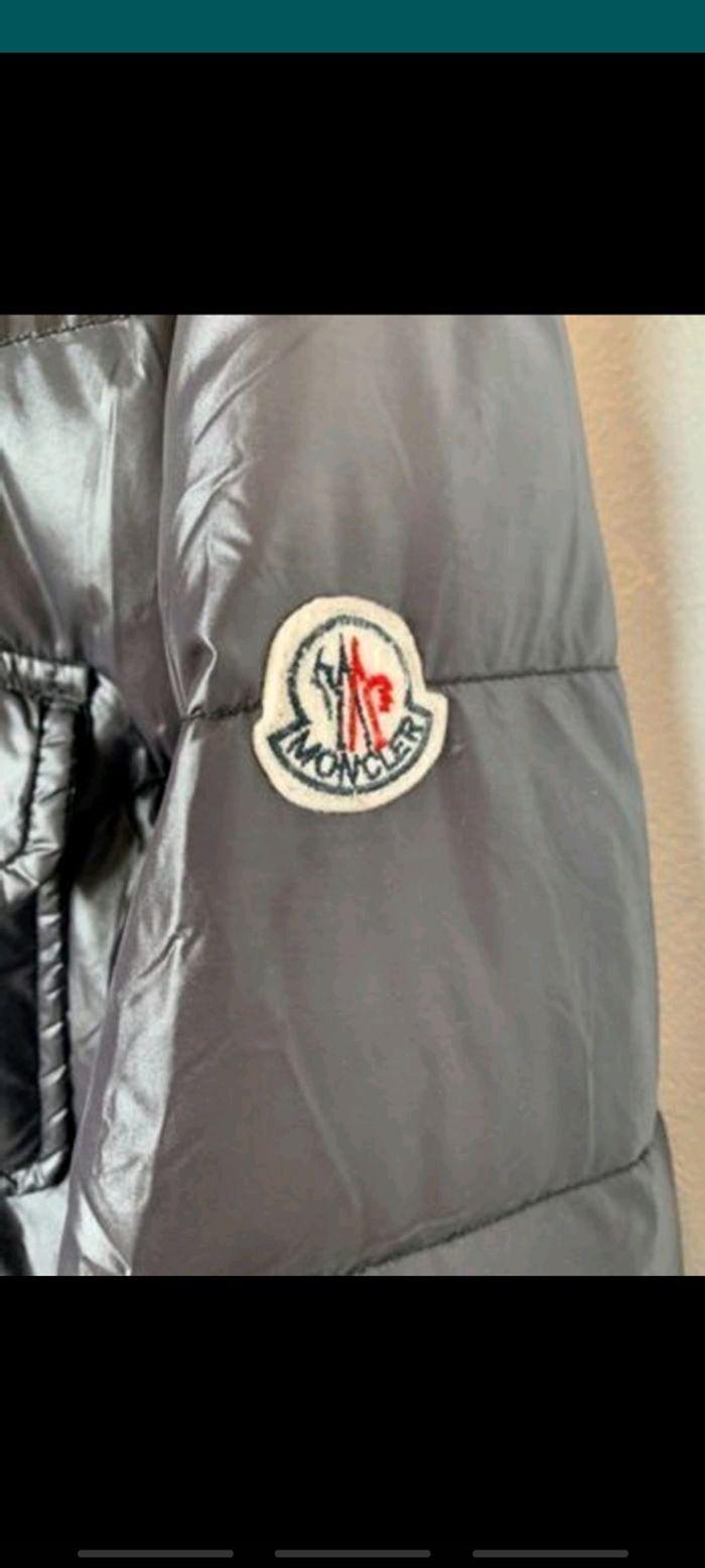 Doudoune Moncler Taille S - photo numéro 1