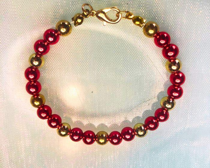 Bracelet avec perles 6mm – Rouge et Doré - photo numéro 2