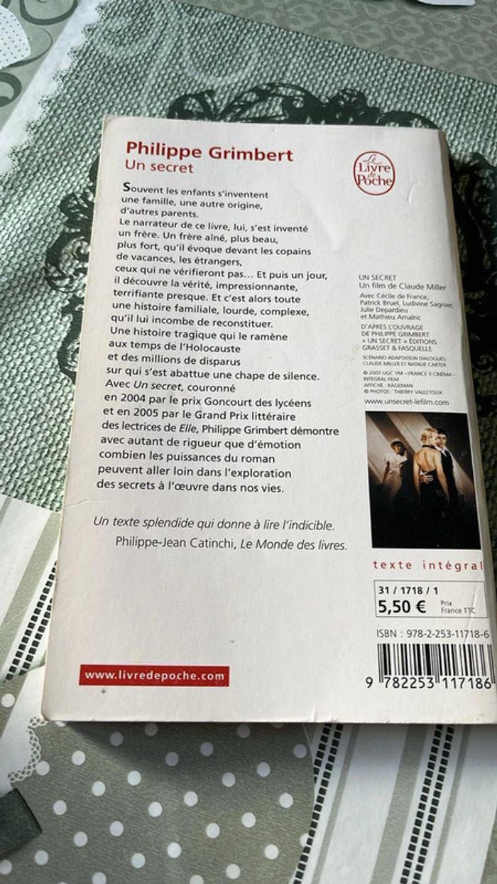 Livre un secret - photo numéro 2