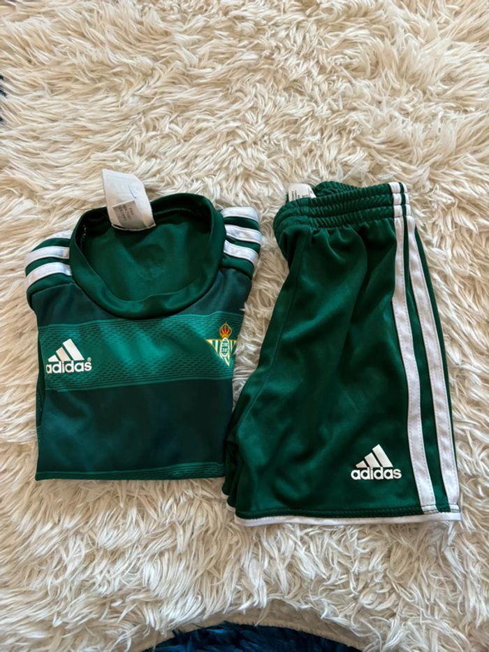 Joli ensemble 2 pièces adidas Réal Madrid taille 2/3ans - photo numéro 5