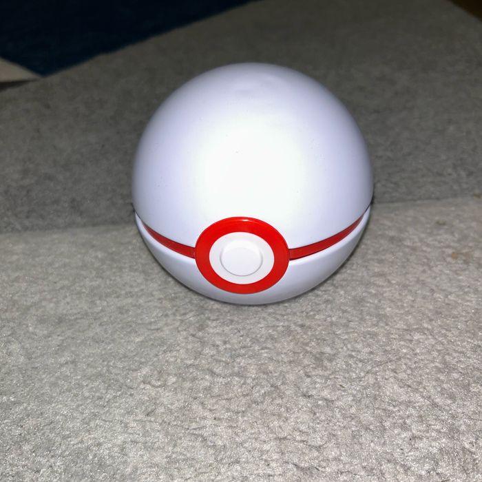 pokeball mistere