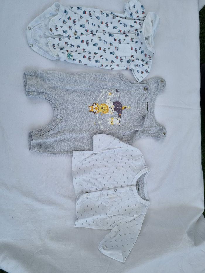 Lot vêtements idéal pour la naissance - photo numéro 2