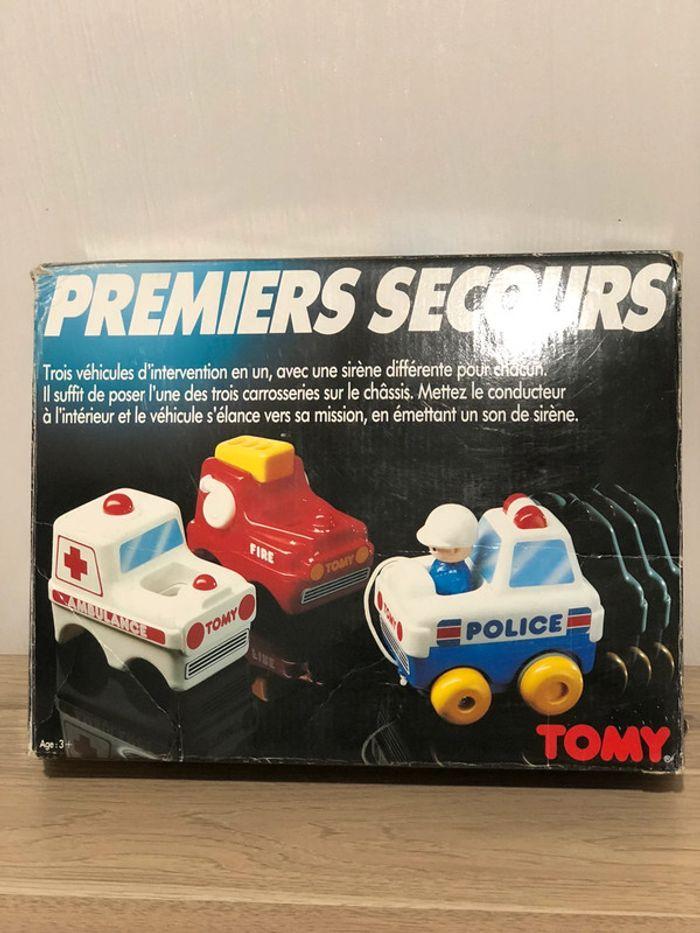 Jouet vintage 1989 tomy véhicules voitures premiers secours en boîte - photo numéro 2