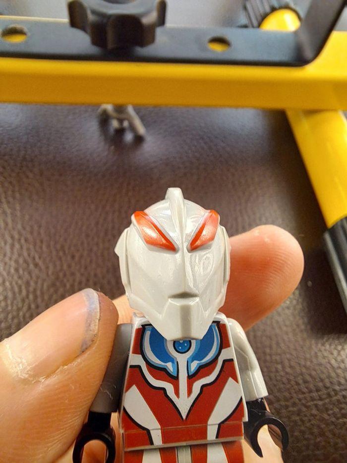 Figurine Lego compatible Ultraman - photo numéro 8