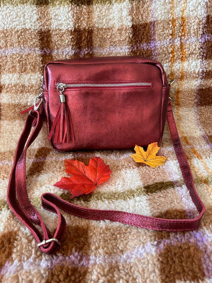 Sac à bandoulière en cuir irisé rouge bordeaux 23x17 cm - photo numéro 4