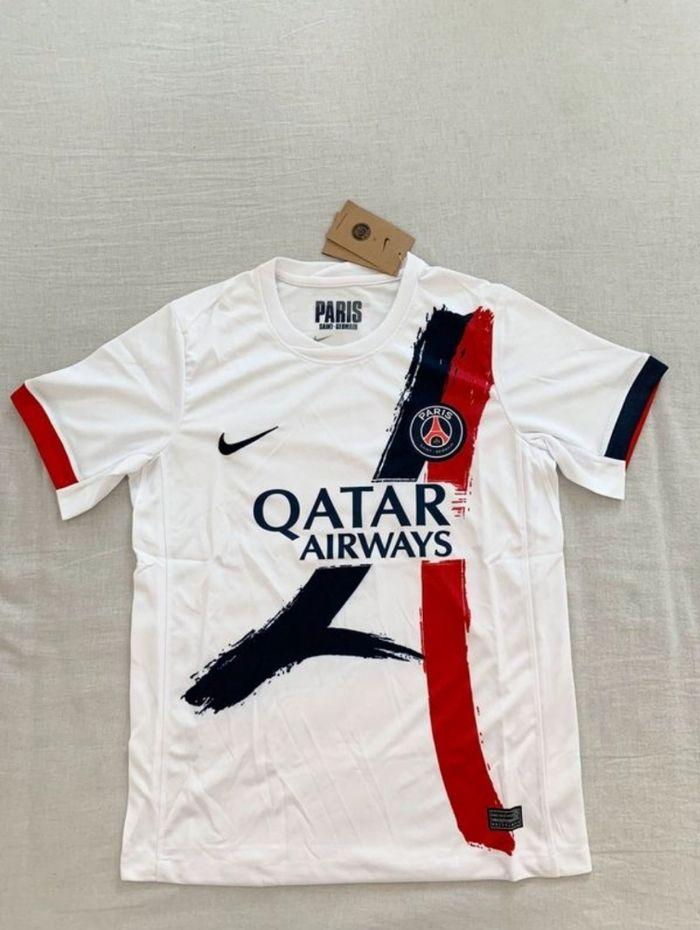 Maillot PARIS SAINT-GERMAIN extérieur taille M - photo numéro 3