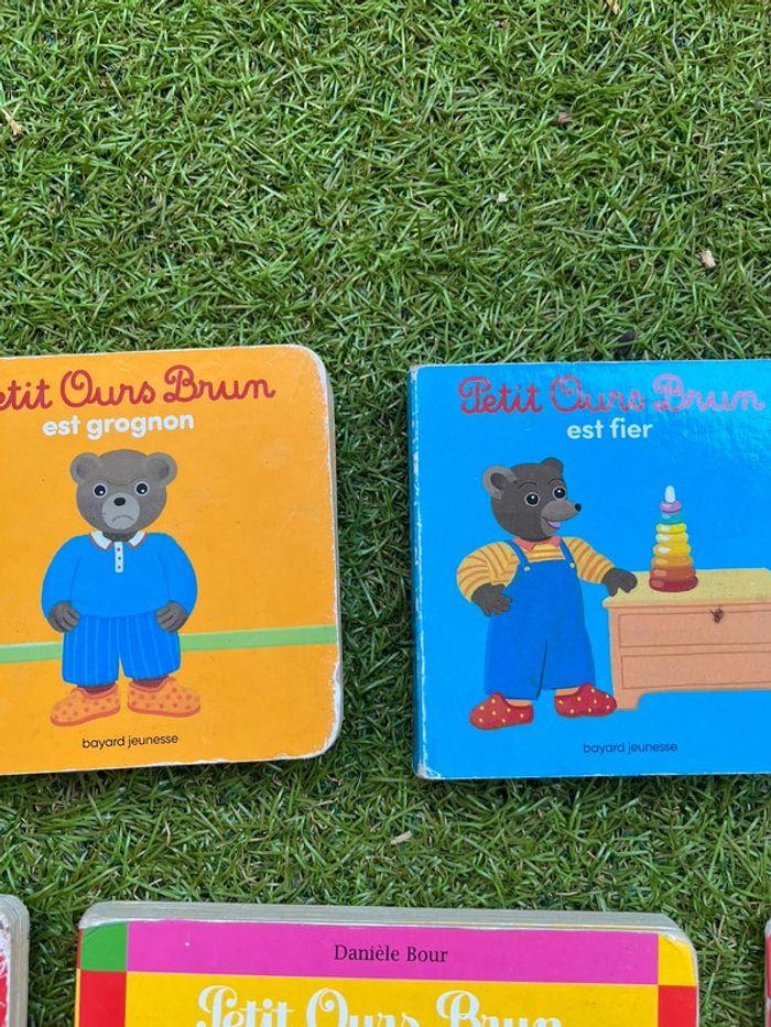 Lot de 5 livres petit ours brun - photo numéro 2