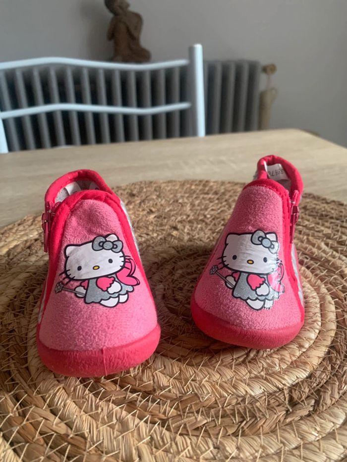 Chaussons hello kitty - photo numéro 1