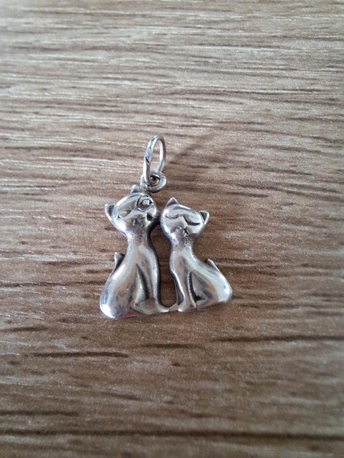 Pendentif en argent chat - photo numéro 1