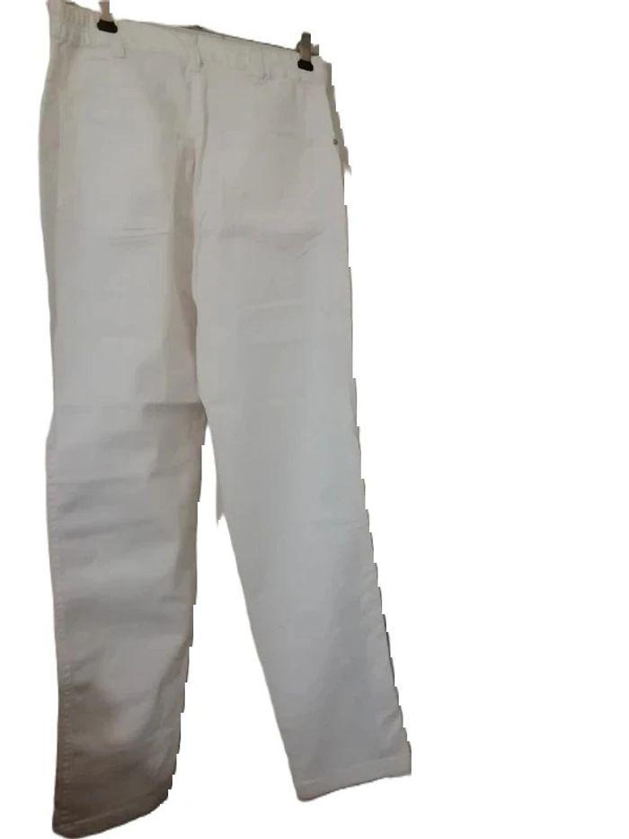 Pantalon blanc avec dessins Blanche porte Taille 42 - photo numéro 2