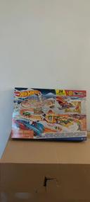 Calendrier hot wheels neuf 3 ans