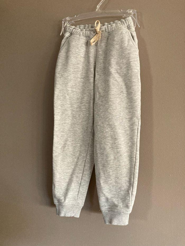 Kiabi pantalon de jogging 8 ans - photo numéro 1