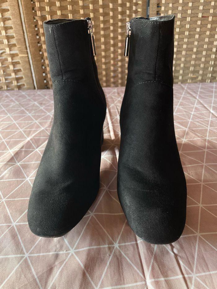 Bottines Zara  Trafaluc nubuck noir - photo numéro 2