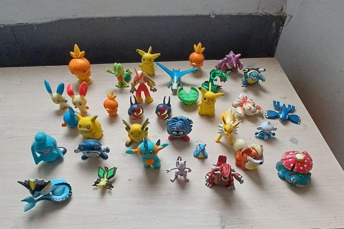 Lot de Figurines Pokemon - photo numéro 1