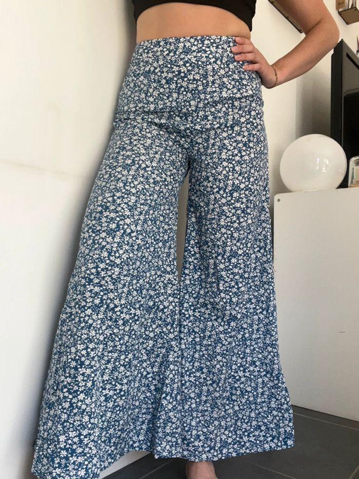 Pantalon fleuri à jambes larges - photo numéro 4