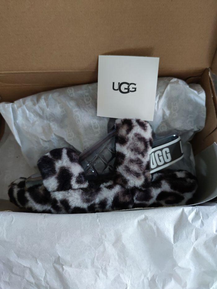 UGG chaussons taille 38 - photo numéro 3