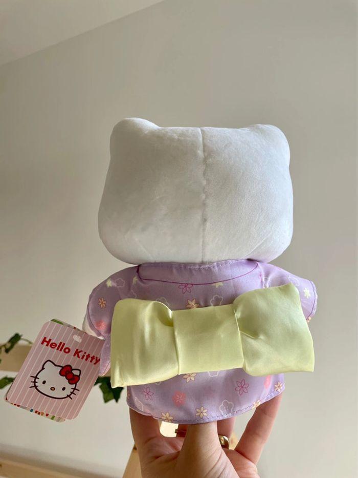 Peluche Hello Kitty en Kimono 👘 - photo numéro 8