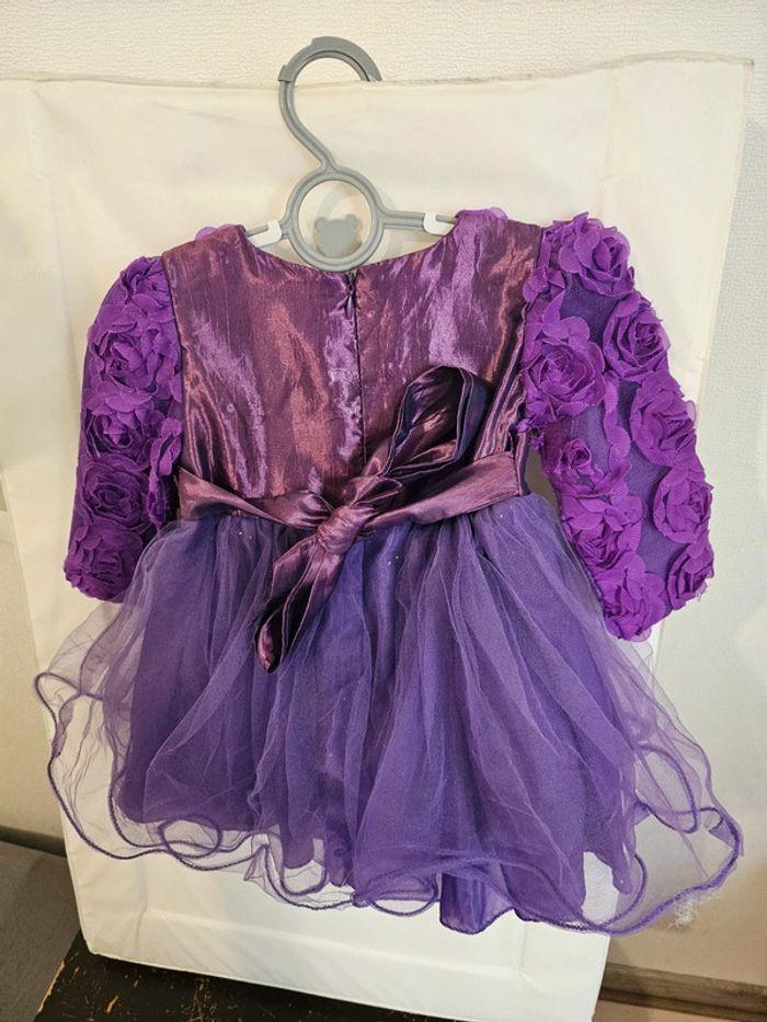 Robe de cérémonie violette avec fleurs, 9 mois - photo numéro 4