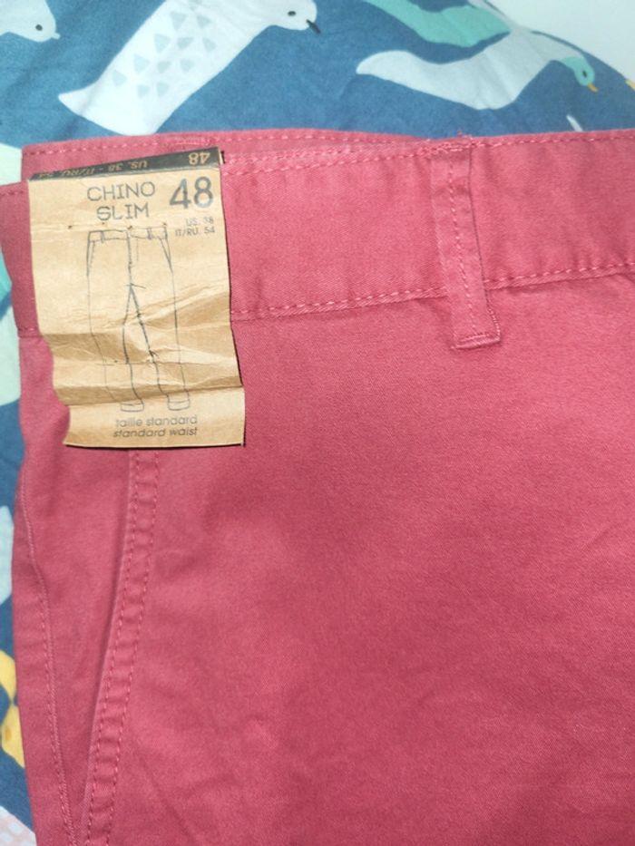 Chino slim taille 48 couleur brique,l étiquette s est detache du pantalon - photo numéro 2