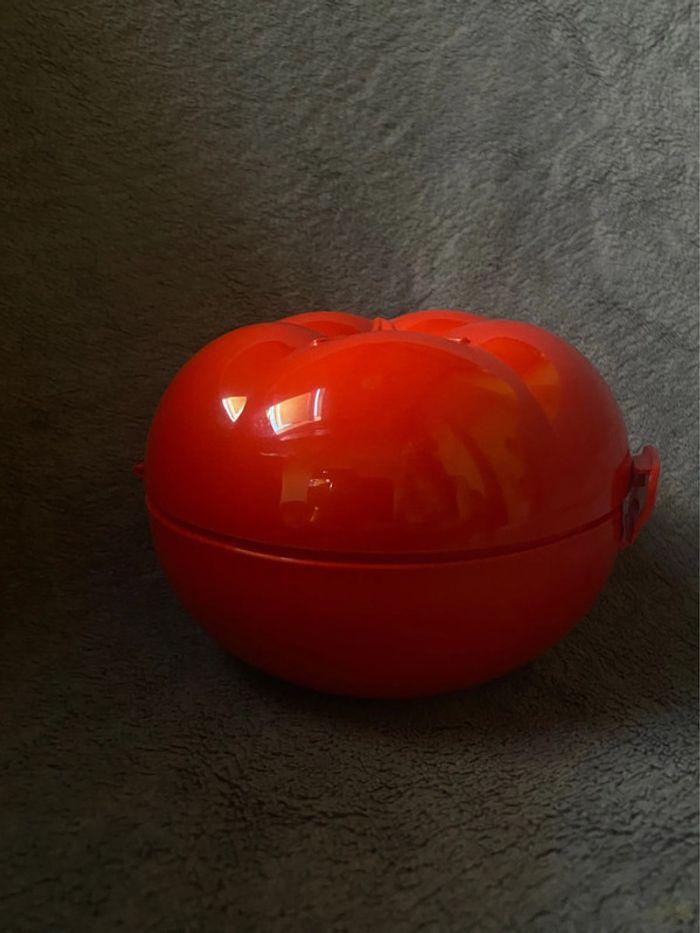 Vintage boite rouge vif en forme de tomate Tupperware - photo numéro 9