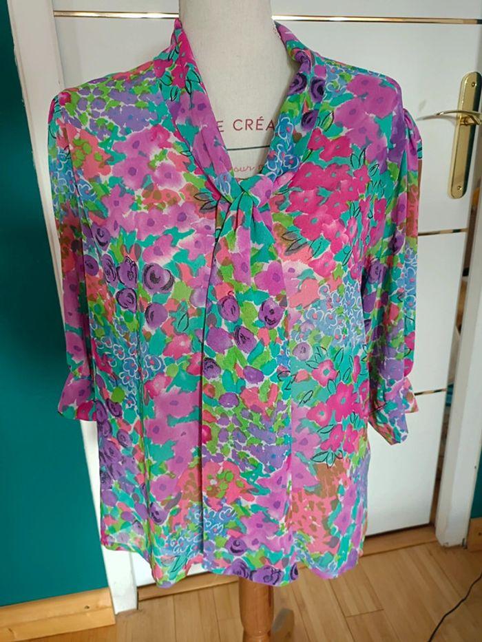 Chemise fluide vintage multicolore fleurie col lavallière marie Clémence t 48 - photo numéro 2