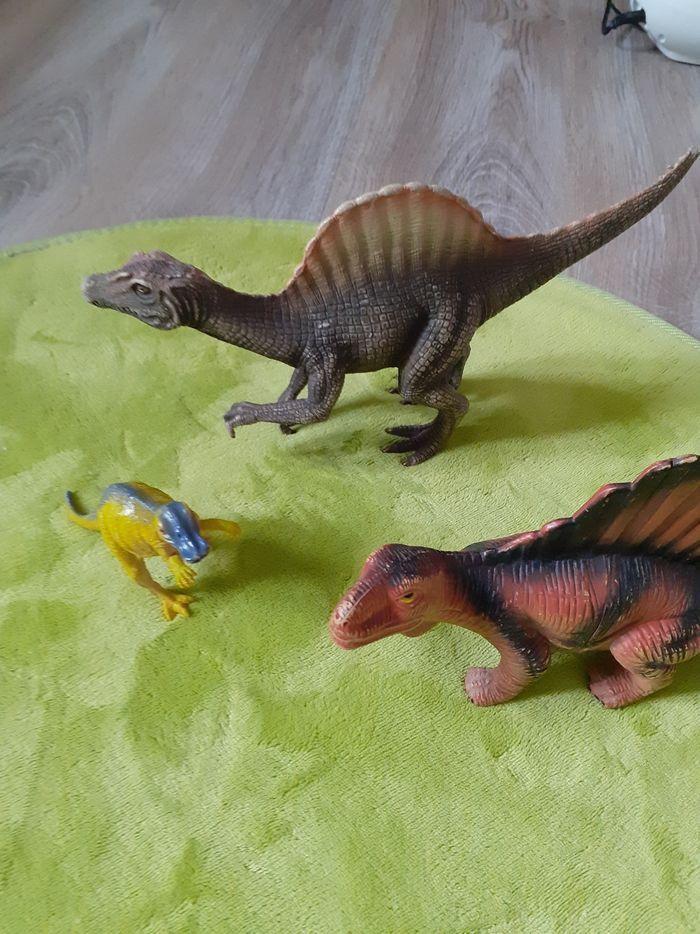 Lot dinosaures - photo numéro 3