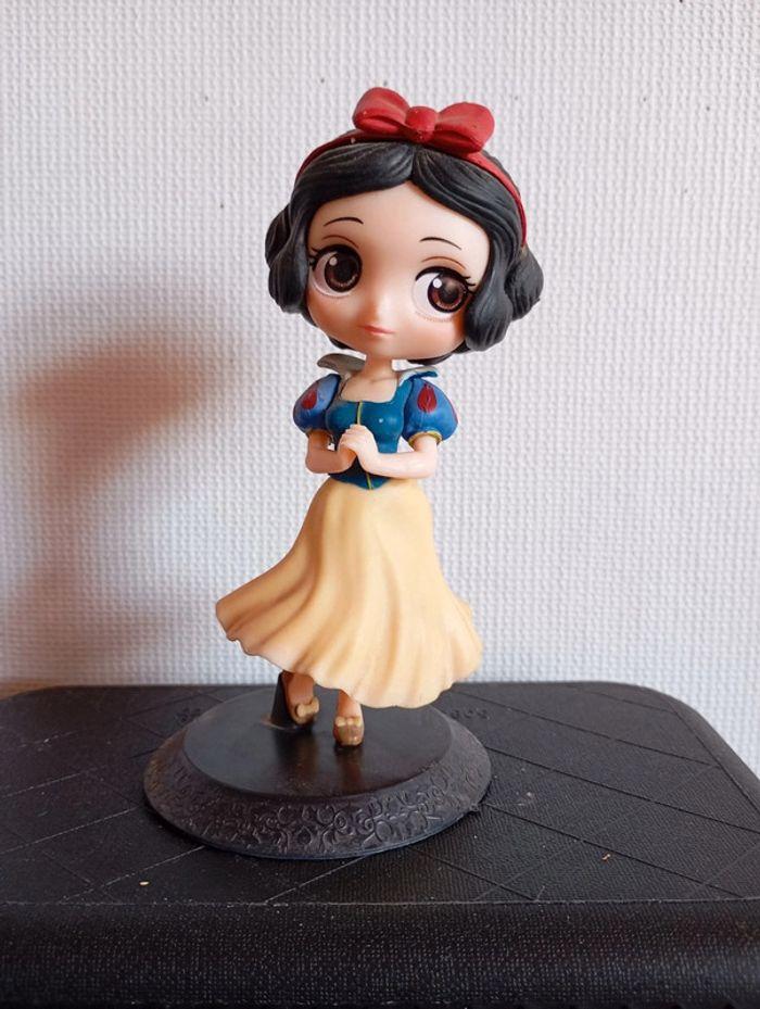 Figurine Blanche neige Disney - photo numéro 1