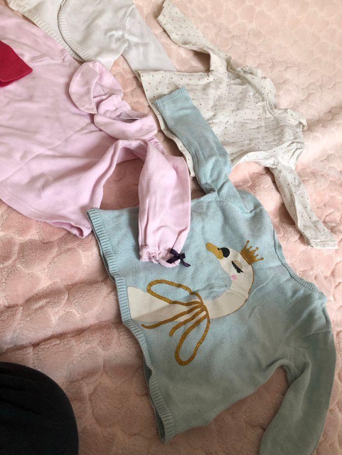 Lots 14 pièces fille 1 ans mélange haut ,pantalon,robe… - photo numéro 2