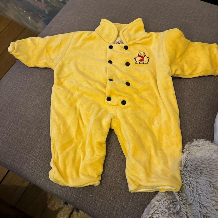 Lot de vêtements bébé 0a1 mois - photo numéro 1