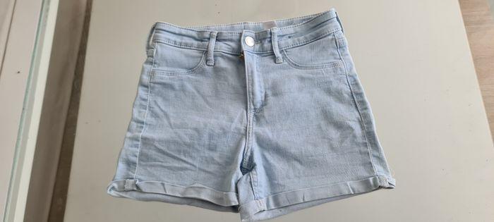 superbe short en jeans stretch h&m taille 8 / 9 ans taille ajustable - photo numéro 1