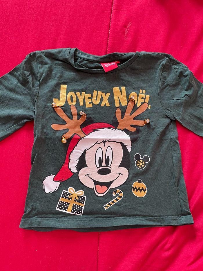 TEE shirt Noël à grelots Disney 3 ans - photo numéro 2