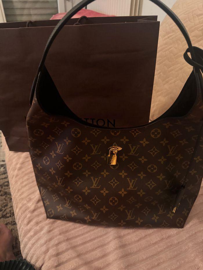 Sac louis Vuitton fower hobo - photo numéro 1