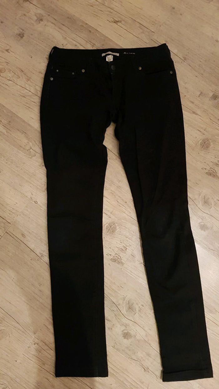 Pantalon noir Mango - photo numéro 1