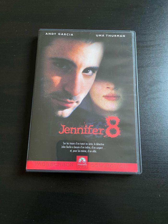 📀 JENNIFER 8 - photo numéro 1