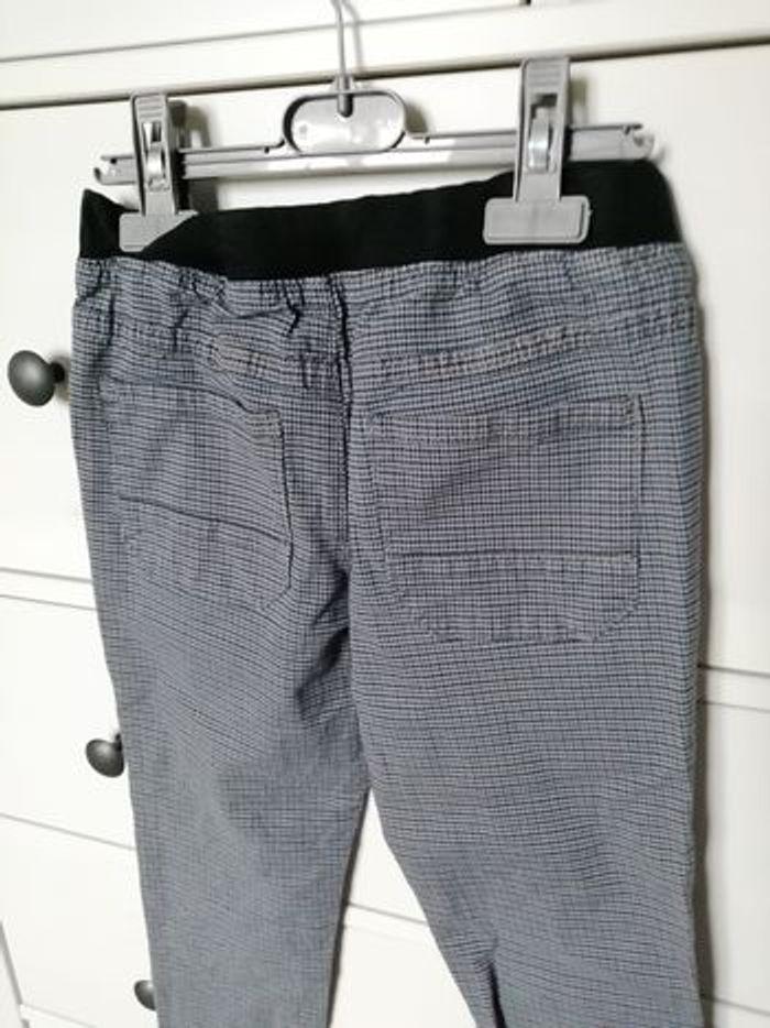 Vends pantalon garçon Taille 8 ans marque Kiabi - photo numéro 4