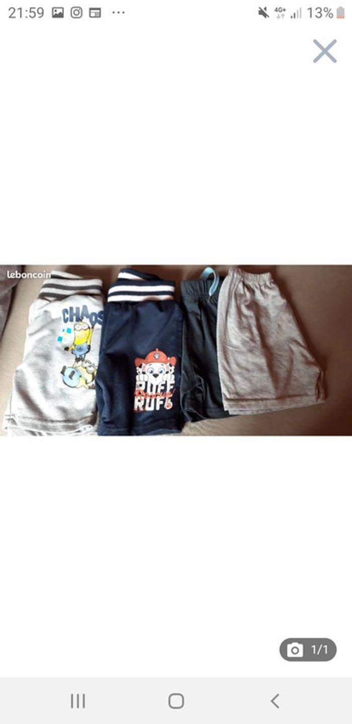 4 shorts taille 4 ans