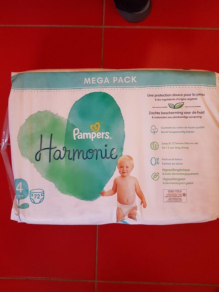 2 Mega pack Couches Taille 4  Pampers Harmonies  9 à 14 kg - photo numéro 1