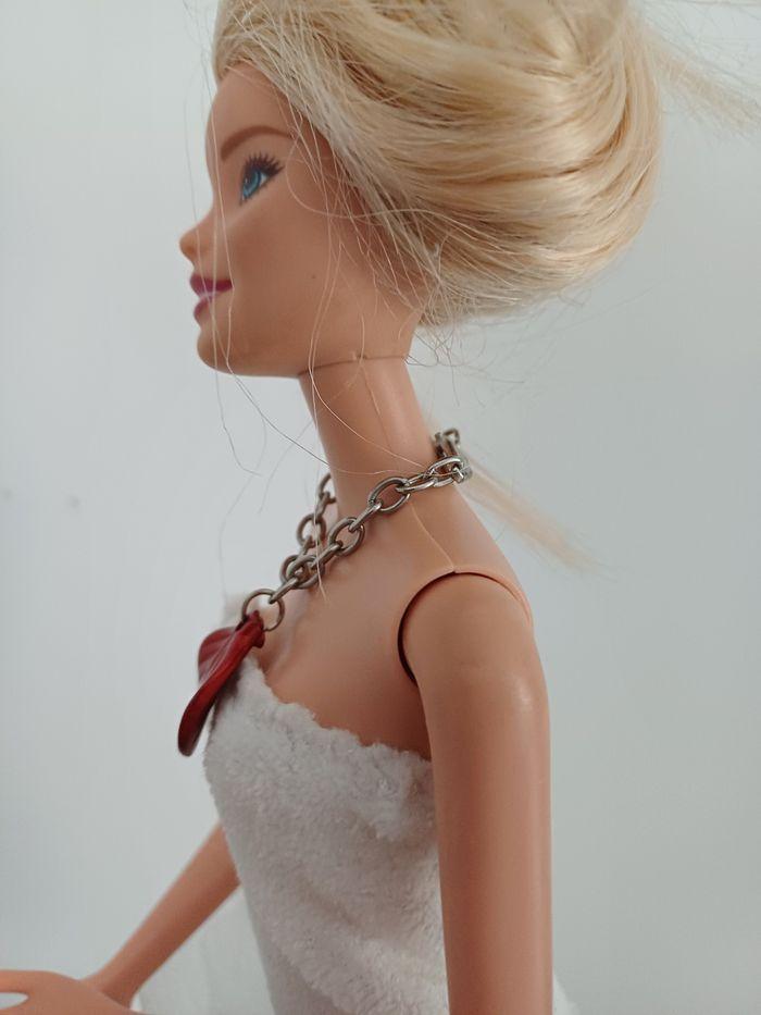 Collier feuille rouge,pour  Barbie ou similaire - photo numéro 2