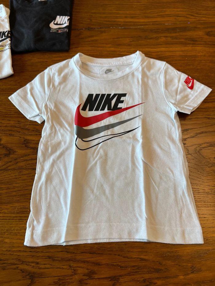 Lot t-shirt Nike - photo numéro 2