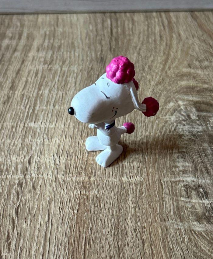 Figurine Fifi de Snoopy, très bon état, Schleich - photo numéro 1