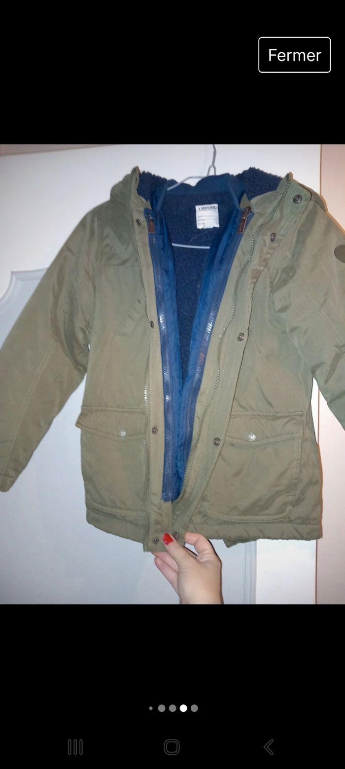 Blouson avec veste incorporé. Peux être mis séparément  taille 8 ans - photo numéro 5