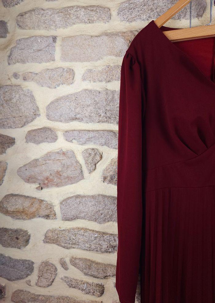 Robe longue plissée bordeaux Femme taille 54 marque Asos 🍬 - photo numéro 2