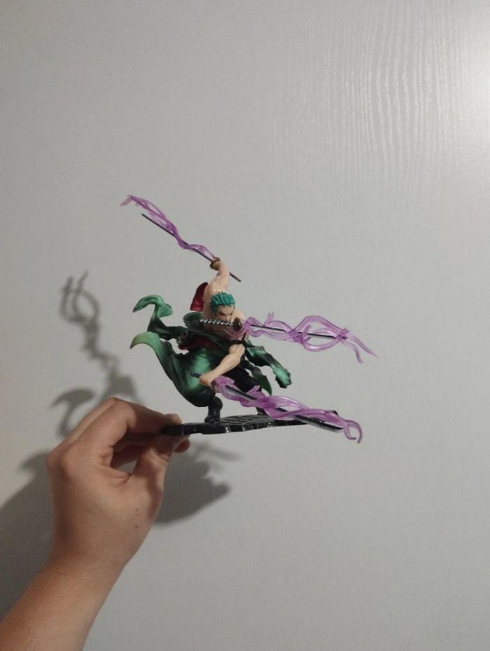 Figurine zoro en action neuf one piece - photo numéro 3