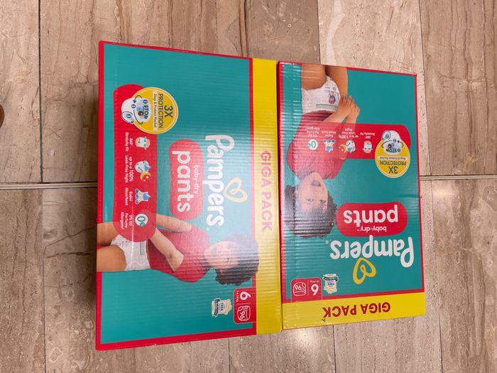 Deux carton de couches Pampers giga taille 6