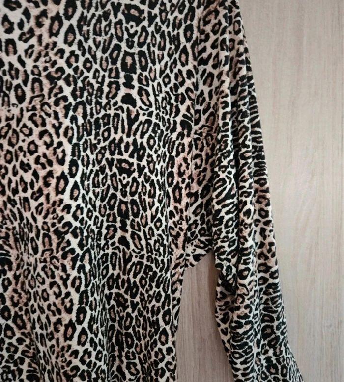 Pull léopard 🐆 dos dentelle - photo numéro 5