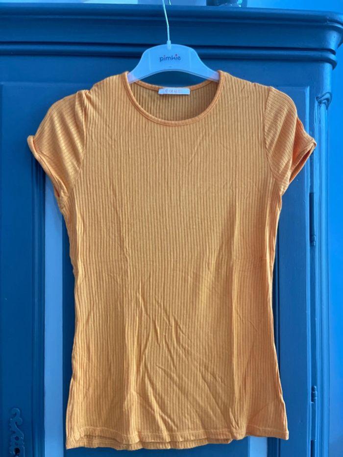 T-shirt orange - photo numéro 1