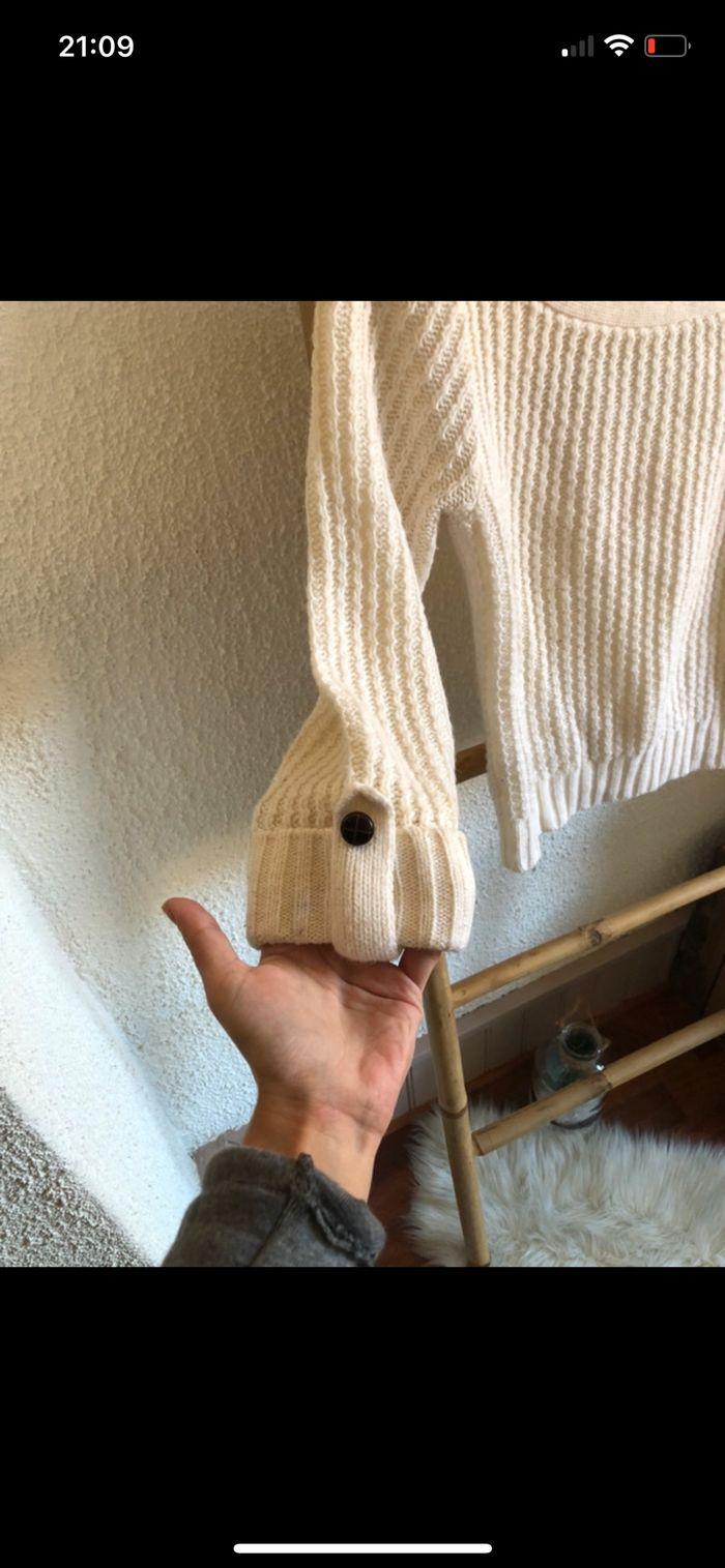 Pull maille avec boutons aux manches - photo numéro 2