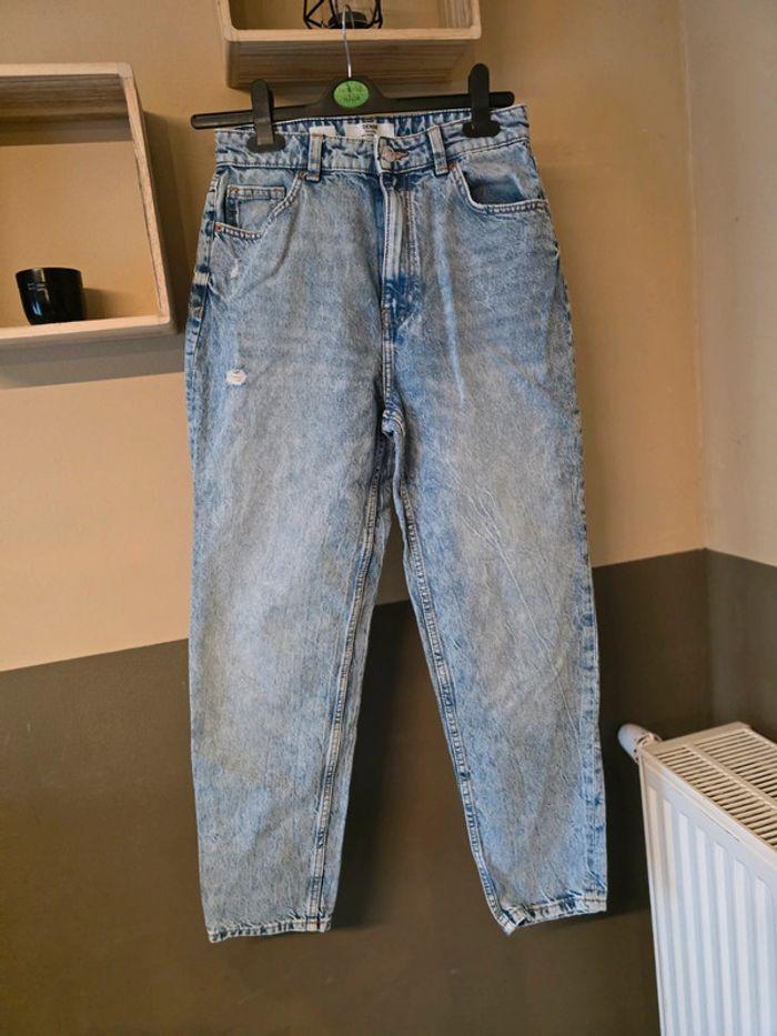 Jeans MOM bershka taille 38